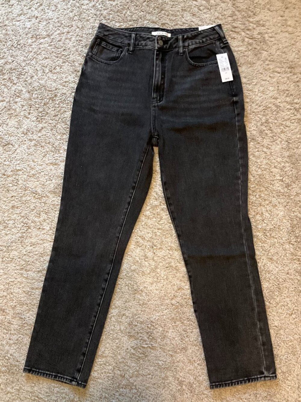 Pacsun mom high rise jeans. size: 29. black.